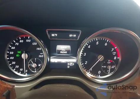 2013 Mercedes-Benz Ml 550 4Matic z USA, uszkodzony, nr VIN 4JGDA7DB3DA165765